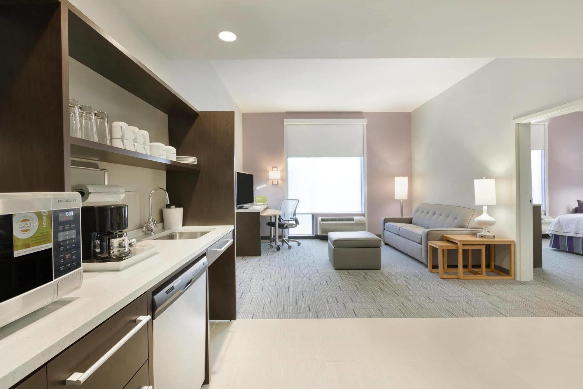 Home2 Suites By Hilton Greenville Downtown Kültér fotó